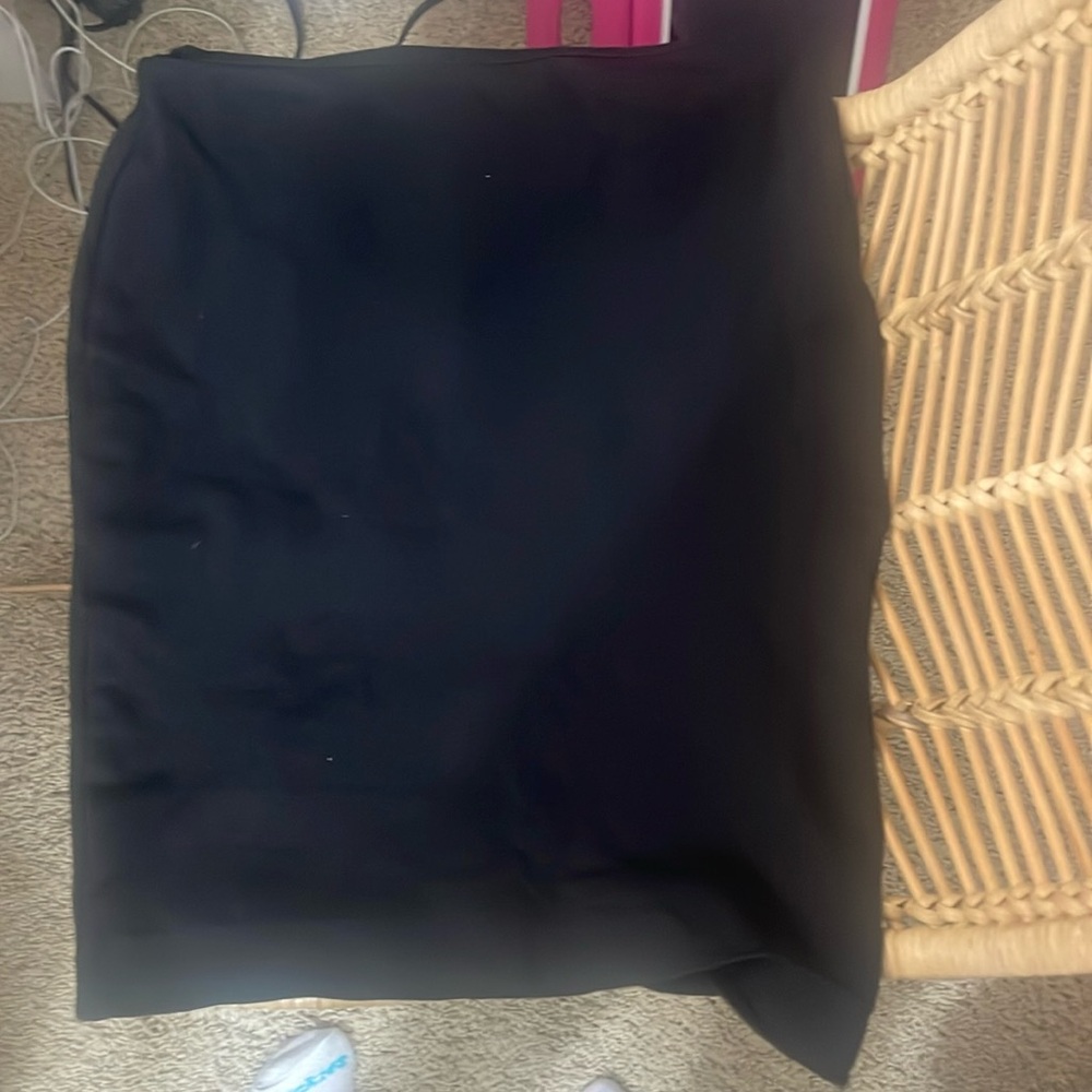 3/$15 💢 Le Chateau skirt size 1/2 black